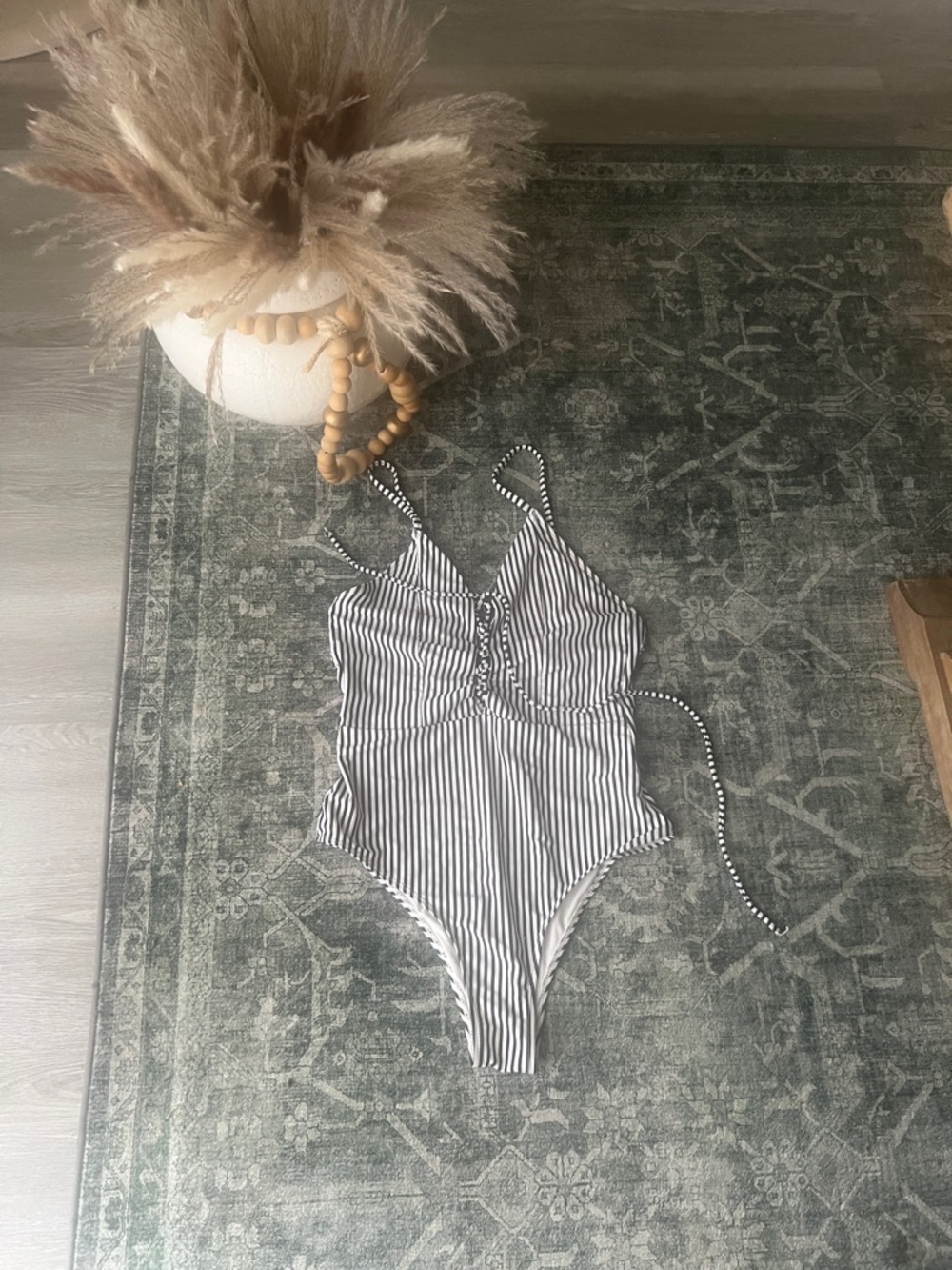 Cupshe Black and White Striped One-Piece Swimsuit